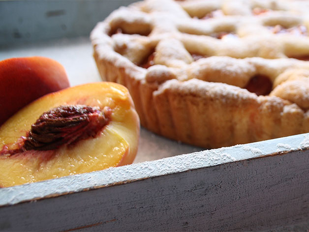 http://www.mintmalta.com/wp-content/uploads/2014/11/peach-tart.jpg